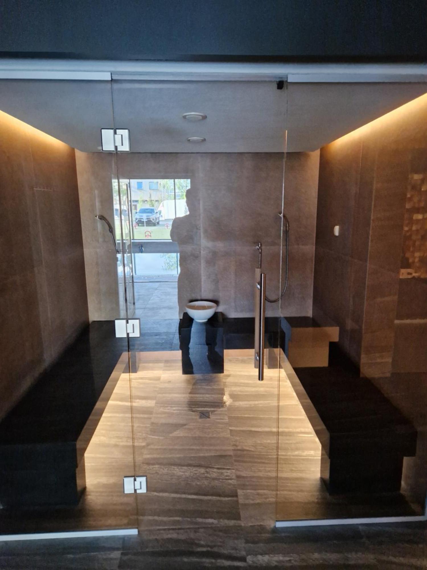 Porty C120 Kasprowicza Pool Sauna Parking *