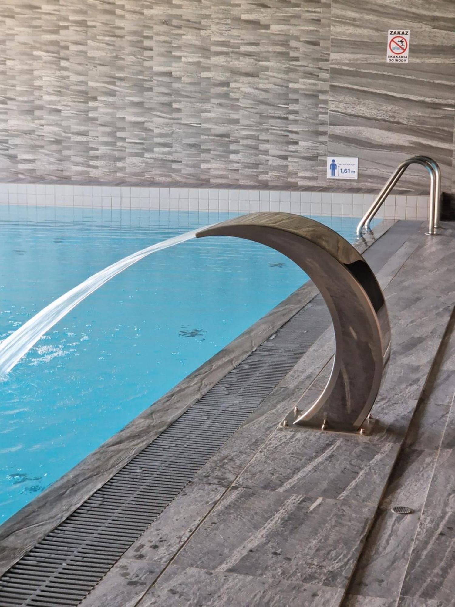 Porty C120 Kasprowicza Pool Sauna Parking Kolberg